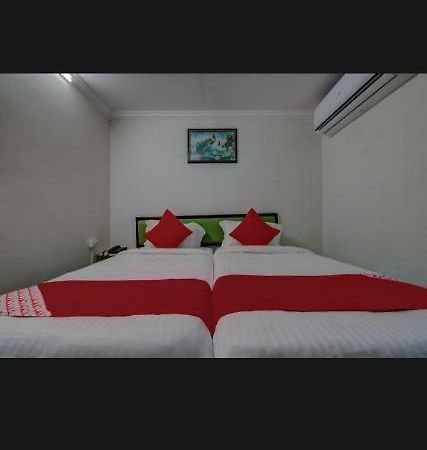 Anupama Hotel Visakhapatnam Exterior photo